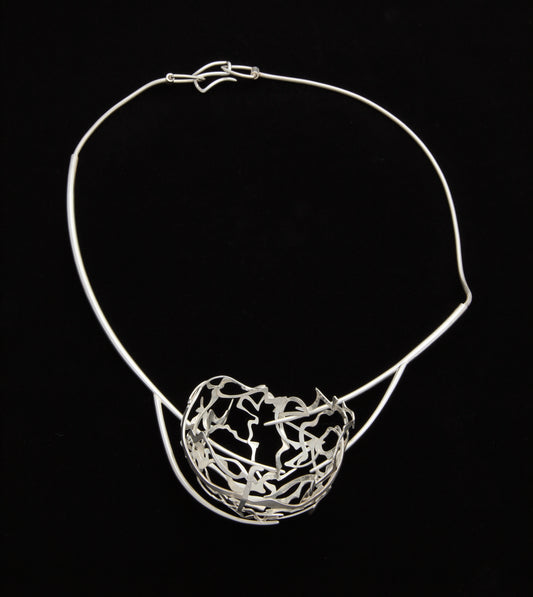Nest in Branches necklace